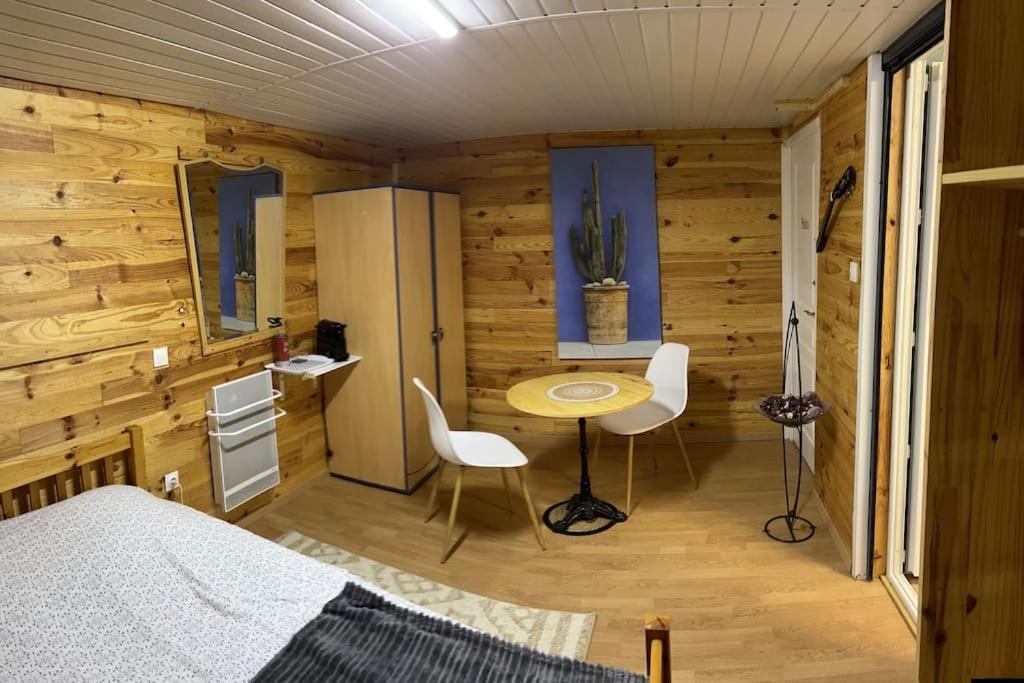 : La Petite Grange Valojoulx